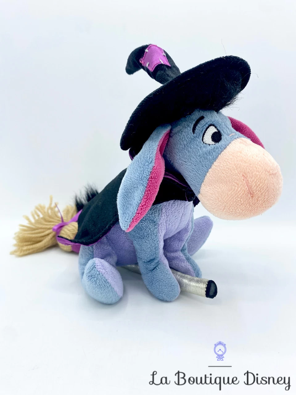 Peluche Bourriquet Balai Sorcier Disney Store Walt Disney Company Eeyore Witch Winnie L'ourson Collection