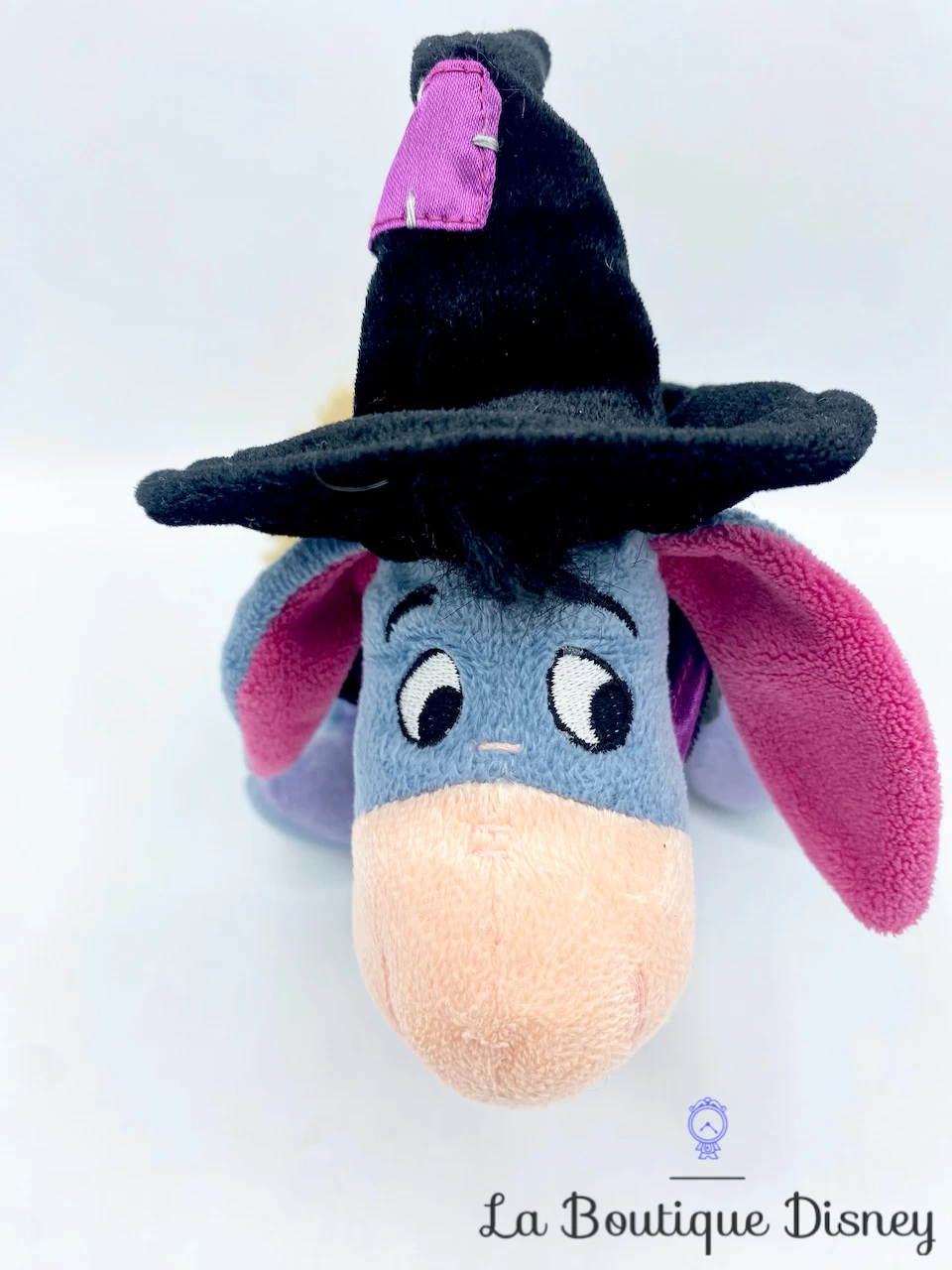 Peluche Bourriquet Balai Sorcier Disney Store Walt Disney Company Eeyore Witch Winnie L'ourson Collection – Image 2