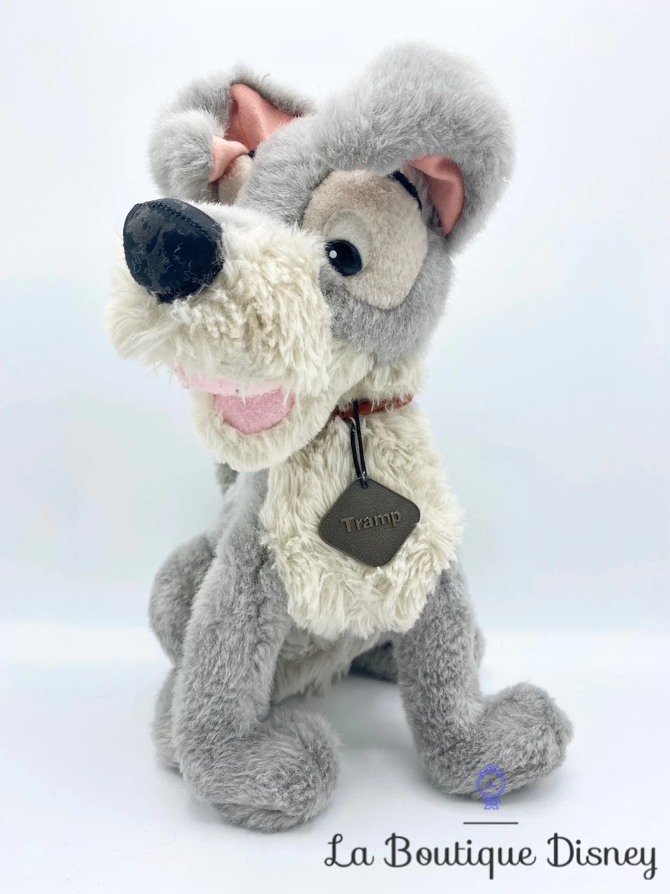 Peluche Clochard Tramp Disney La Belle Et Le Clochard Chien Gris Collier Métal Vintage 36 Cm