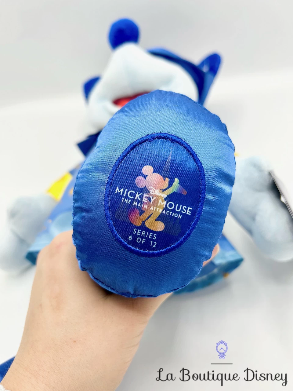 Peluche Mickey Mouse The Main Attraction 6 Sur 12 Peter Pan's Flight Disney Store 2022 Édition Limitée 45 Cm – Image 4