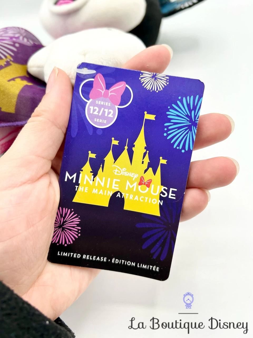 Peluche Minnie Mouse The Main Attraction 12 Sur 12 Castle Château Feu D'artifice Disney Store 2020 Édition Limitée 43 Cm – Image 6