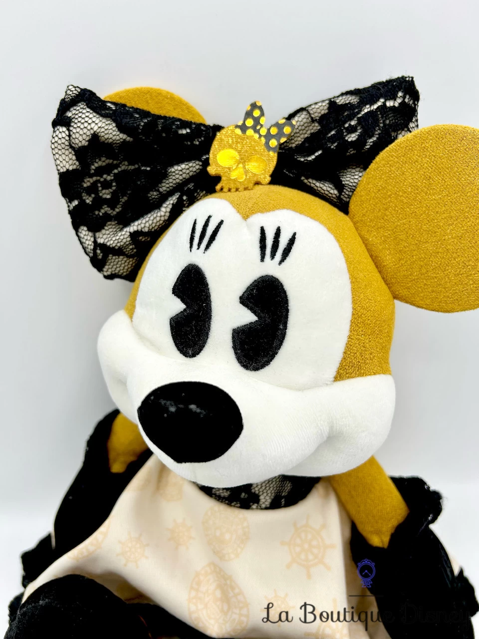 Peluche Minnie Mouse The Main Attraction 2 Sur 12 Pirates Of The Caribbean Disney Store 2020 Édition Limitée 43 Cm – Image 2