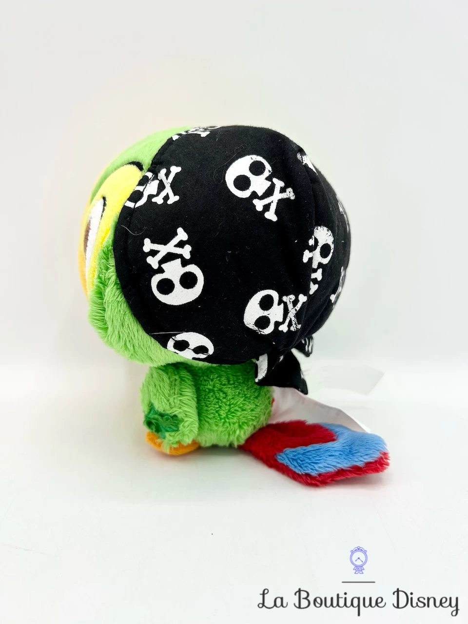 Peluche Skully Perroquet Jake Et Les Pirates Du Pays Imaginaire Disney Store Vert Bandana 17 Cm – Image 3